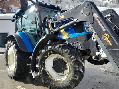 New Holland T 5040