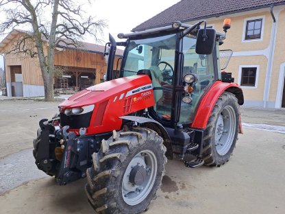 Massey Ferguson MF 5609