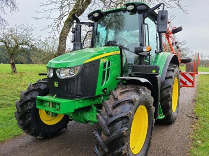 John Deere 6090M Traktor