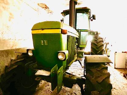 John Deere 4440