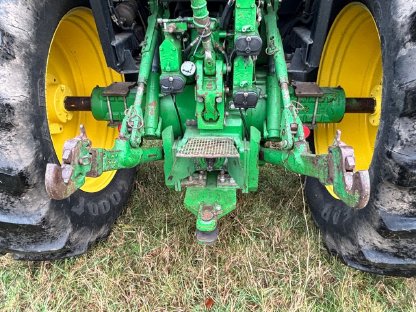 Bild 5:Traktor John Deere 4455 4WD