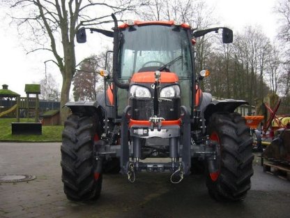 Kubota M 7040 Cab mit Fronthydraulik