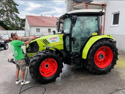 Bild 2:Claas Atos 330