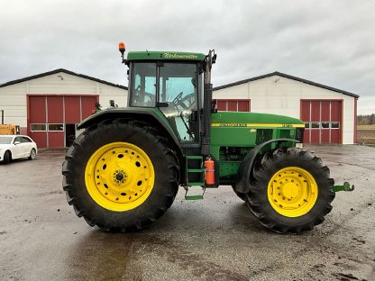 Bild 3:Traktor John Deere 7710