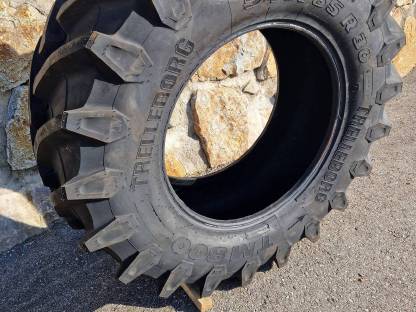 Verkaufe Reifen Trelleborg 540/65 R 30