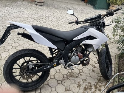 Bild 2:Kleinkraftrad Derbi Senda