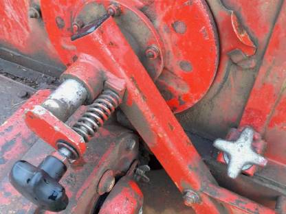 Bild 2:Schleifscheibe Pöttinger