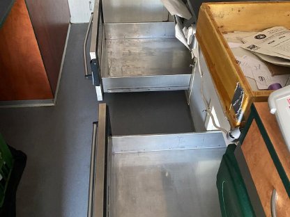 Bild 9:Bauernladen auf Rädern - optimale Warenpräsentation überall Mercedes Sprinter 311 CDI