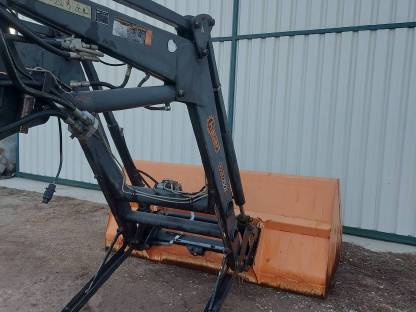 Bild 2:Hauer Frontlader POMC 150