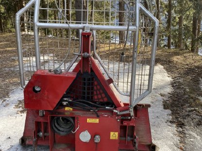 Bild 2:Taifun Seilwinde EGV 50 AHK