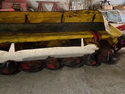 Bild 6:Pöttinger Scheibenmähwerk Novadisc 305