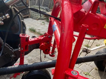 Bild 3:Pöttinger HIT 690 NZ