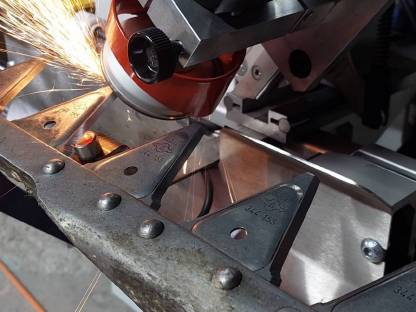 Bild 3:Mähmesserschärfservice