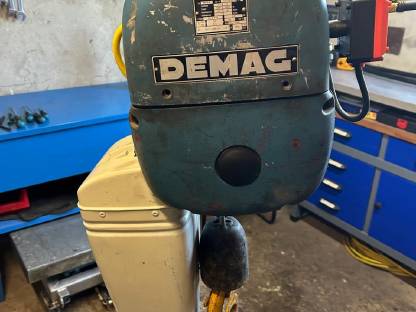 Demag Kettenzug PK10 1.000 kg mit Funk Hallenkran