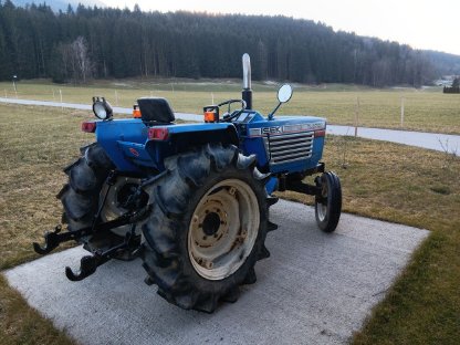 Bild 2:Iseki TL 2700 Kleintraktor Kubota