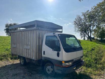 Bild 2:Lkw Mitsubishi Canter S35