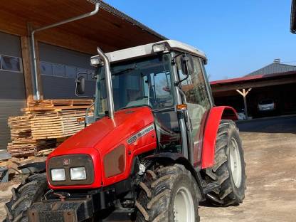 Massey Ferguson 4225