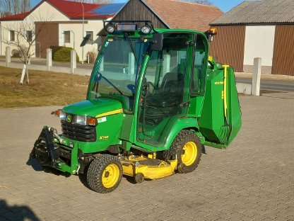 Verkaufe John Deere X 748 4WD