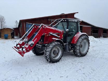 Traktor Massey Ferguson 5480