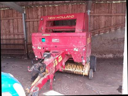 Ballenpresse New Holland Bale Command 640