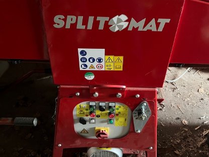 Bild 4:AMR Splitomat Anzündholzautomat Anzündholzmaschine