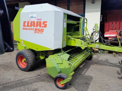 Rundballenpresse Claas Rollant 250 RC