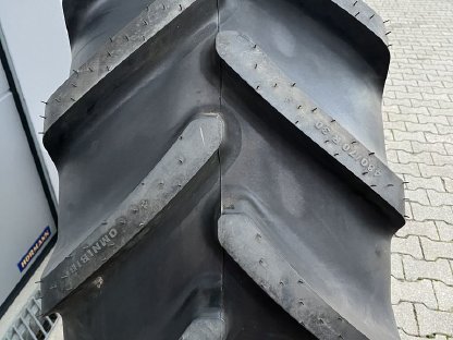 Bild 7:Michelin Omnibib 480/70-30