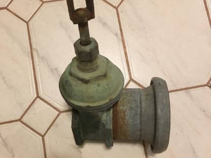 Bild 3:Kolbenschieber Messing Gewinde beidseitig 4 Zoll