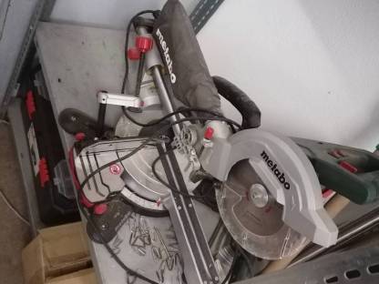 Metabo Kapp- und Gehrungssäge KGS 216 M