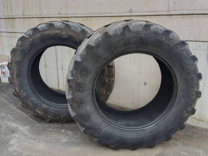 Reifen 540/65 R34