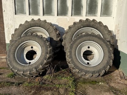 Traktorreifen Trelleborg 540/65 R30 - 650/65 R42