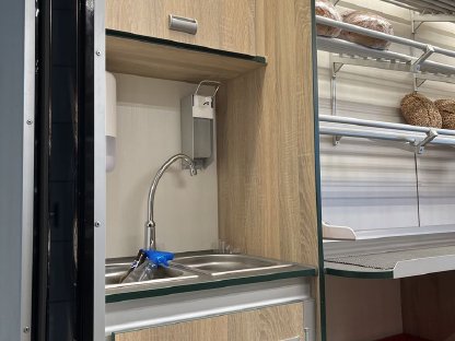 Bild 7:Bauernladen auf Rädern - optimale Warenpräsentation überall Mercedes Sprinter 311 CDI