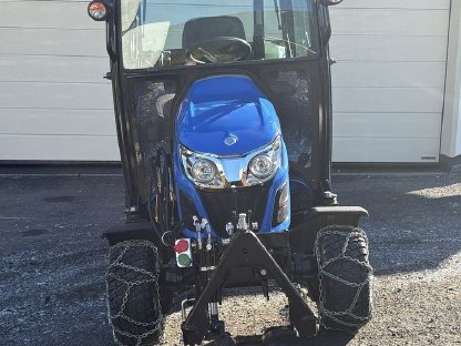 Kompakttraktor New Holland Boomer 25c