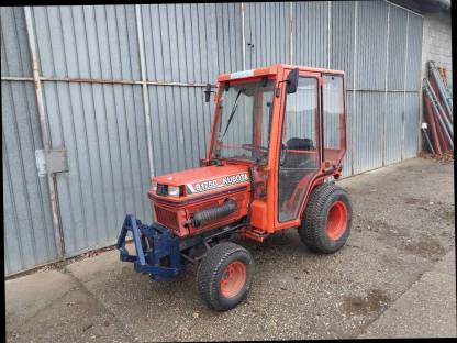 Verkaufe Kubota B1750 HST Schneeschild