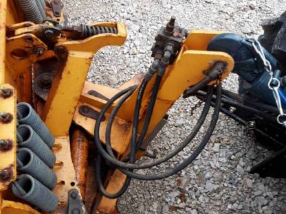 Bild 3:Schneepflug Hydrac UNI 290