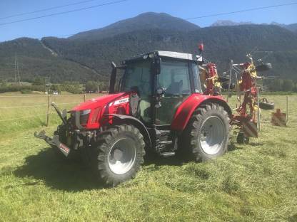 Massey Ferguson 5610 Dyna 4