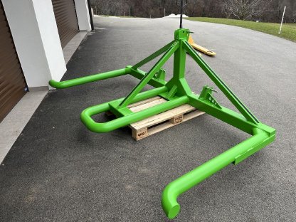 Bild 3:Ballengabel Transport KovacicTeh