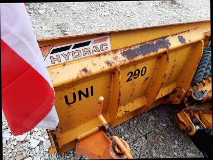 Bild 4:Schneepflug Hydrac UNI 290