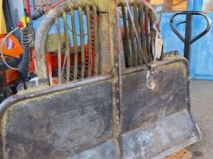 Bild 3:Holzknecht Funkseilwinde 360er