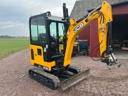 Bild 3:Excavator JCB 19 C-1