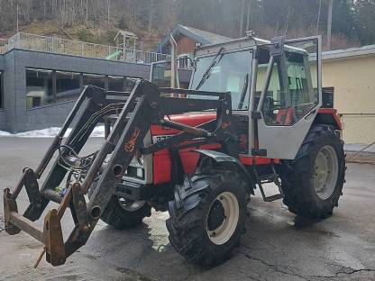 Massey Ferguson Traktor