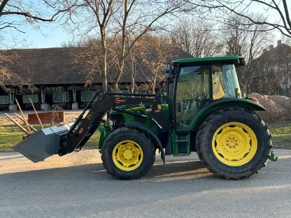 John Deere 5820 mit Hauer POM-R 90 Frontlader