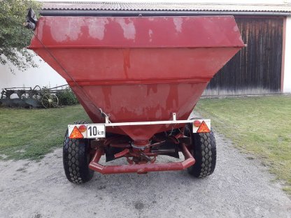 Bild 4:Düngerstreuer, Zwischenbegrünungsstreuer