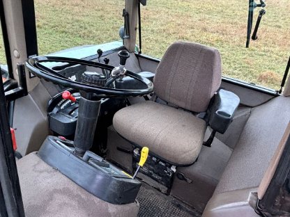 Bild 6:Traktor John Deere 4455 4WD