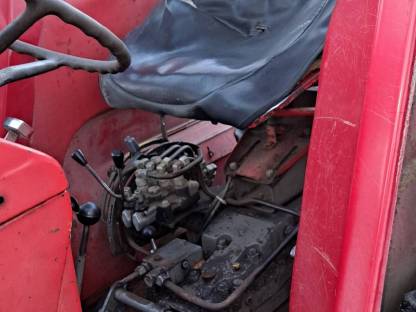 Bild 5:Massey Ferguson 165 Multi Power mit Frontlader