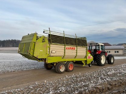 Bild 3:Ladewagen Claas Sprint 330U