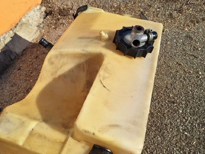 Bild 2:Hydrauliköltank MB Trac 1100/1300/1500