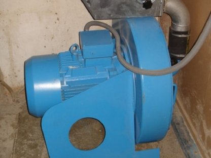 Schrotmühle 11 kW + Futtermischer