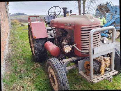 Steyr Ochsner TK 54 und Steyr T182an mit Bagger