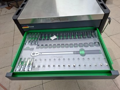 Bild 2:Stahlwerk Werkzeug-Werkstattwagen SW9